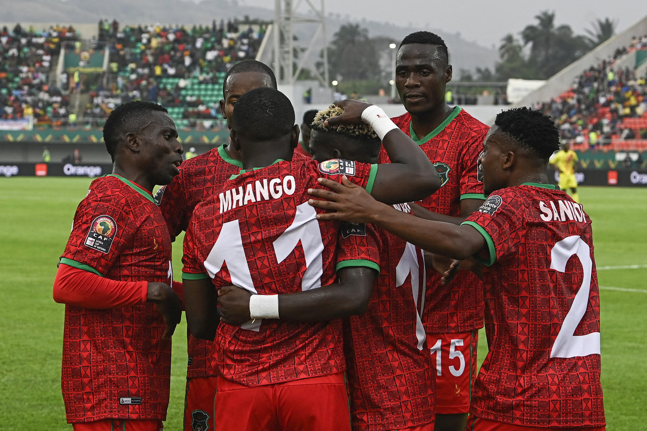 Gabadinho Mhango - I love my football